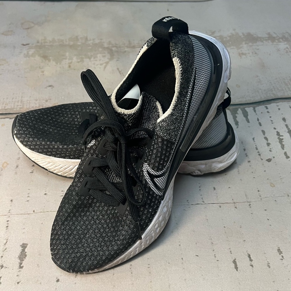 Nike React Infinity Run - image 1